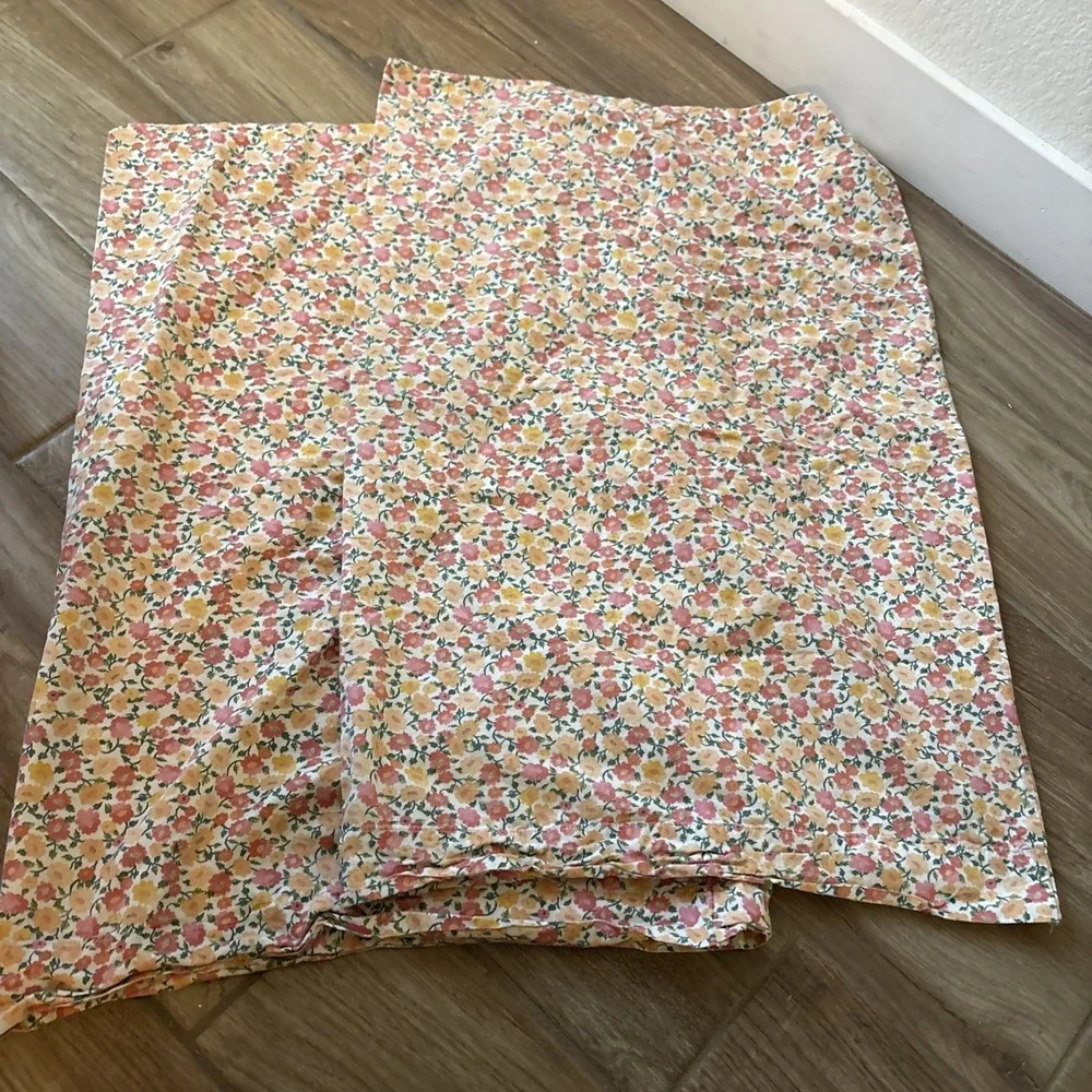 Opalhouse Cotton Percale Multi Floral 2 Pillow Cases 100% Cotton Standard Size